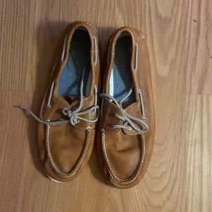 sperry medium brown boat shoes